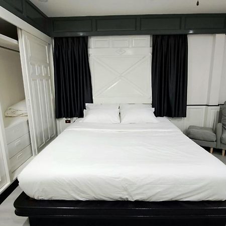 Villa Cologne​ @Nanai Villa Patong Екстер'єр фото